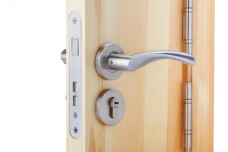 Bien choisir sa porte int&eacute;rieure en bois pour son habitat